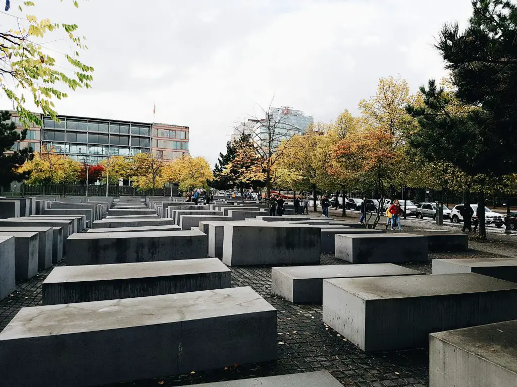 DropboxChooserAPI_BerlinHolocaustmemorial