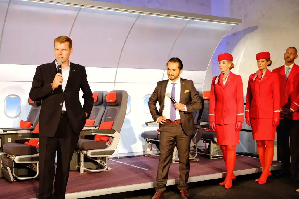 AustrianAirlines_PremiumEconomyClass_theviennablog