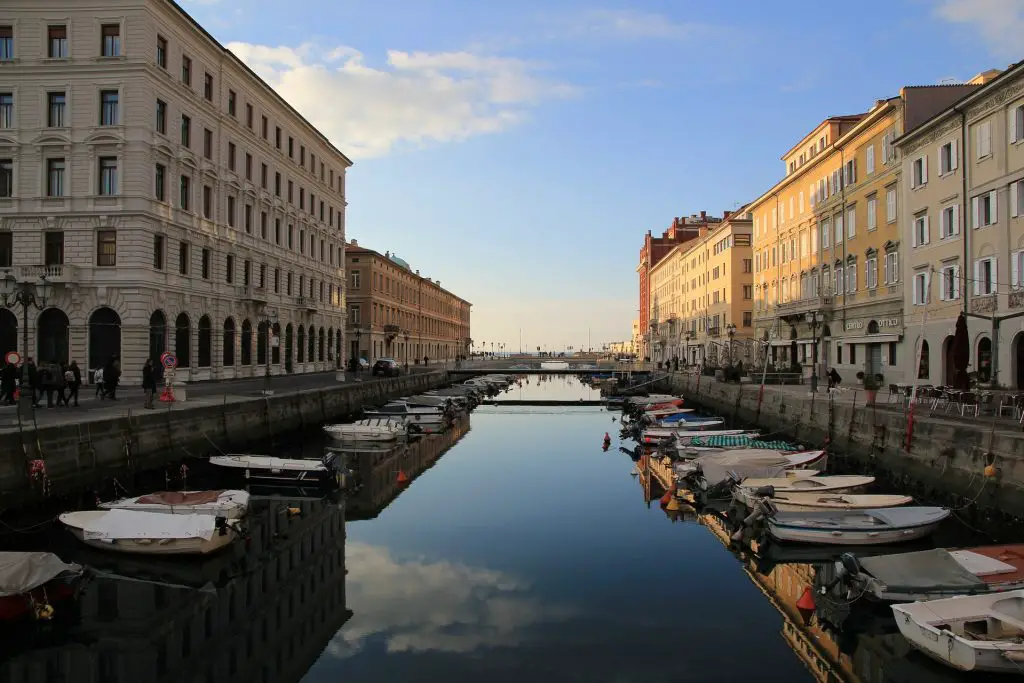 Trieste_fall