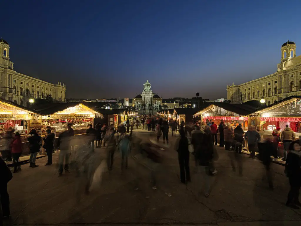 MariaTheresiaMuesumViennaChristkmasMarket