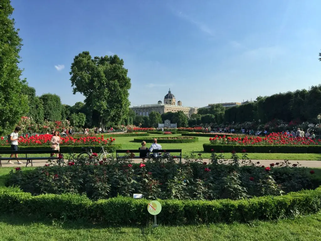 ViennaVolksgarten_theviennablog