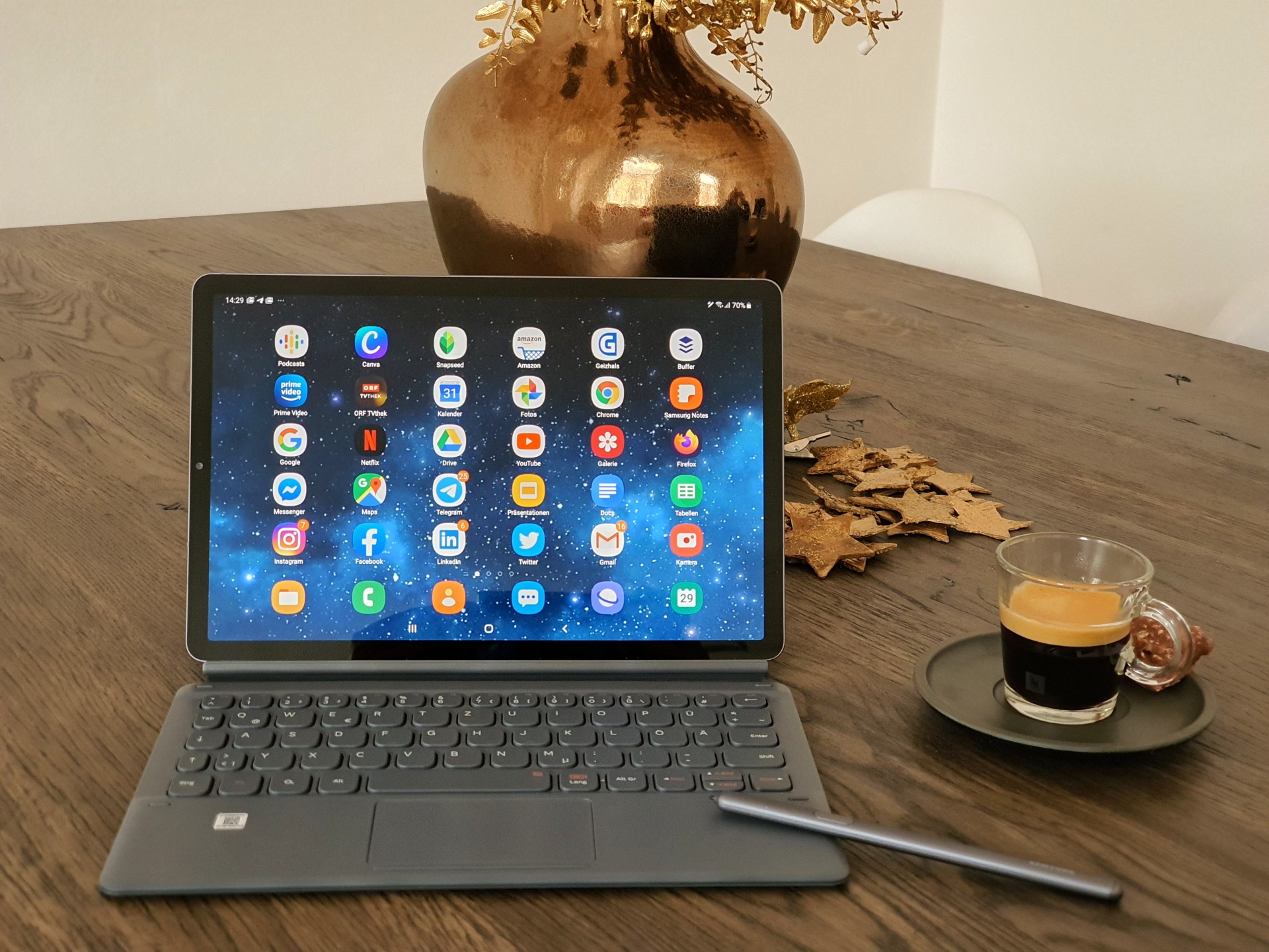 Samsung Galaxy Tab S6 - The Best Tablet for Mobile Content Creators and Creative Travelers - The Vienna BLOG Samsung Galaxy Tab S6 - The Best Tablet for Mobile Content Creators and Creative Travelers - The Vienna BLOG
