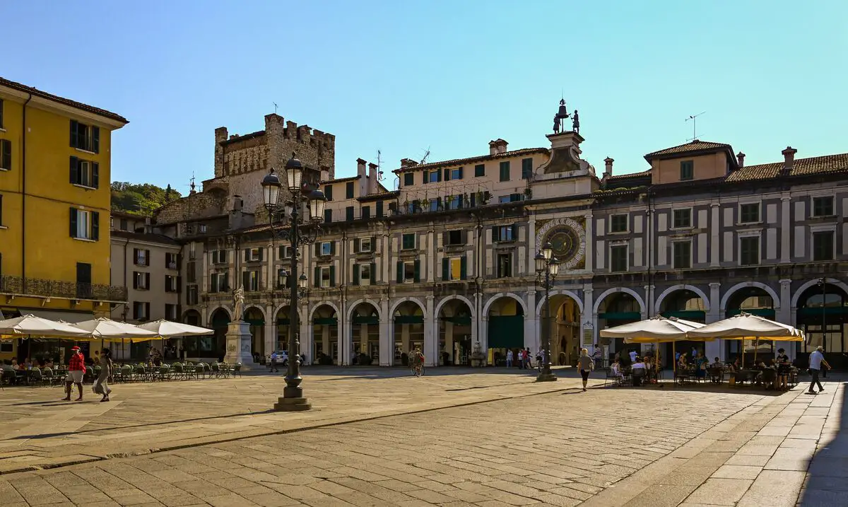 БрешиаCity_Italy_theviennablog Брешиа