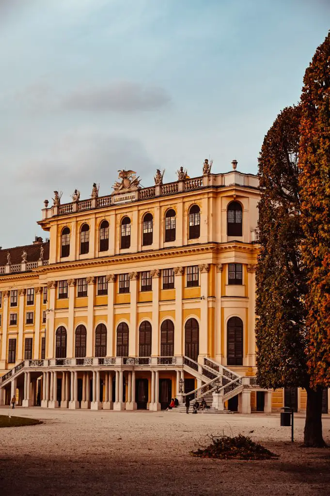 SchönbrunnVienna_TravelTips_theviennablog