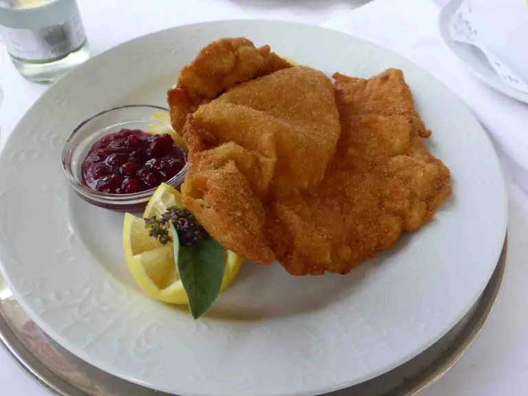 Where to eat the Best Wiener Schnitzel in Vienna (Restaurant Tips